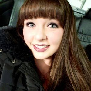 Meet your Posher, Lanie